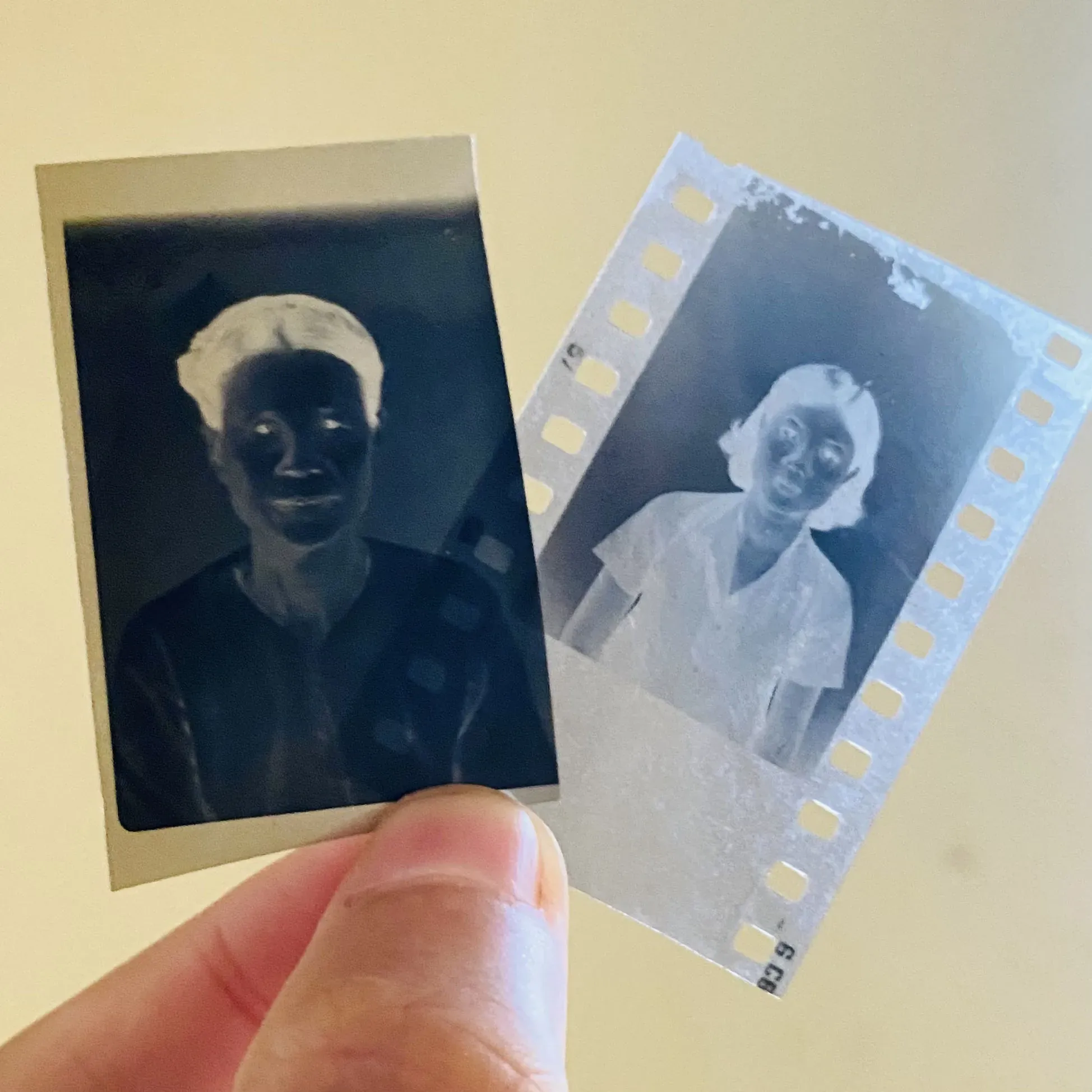 Lô ảnh và giấy tờ xưa  994831