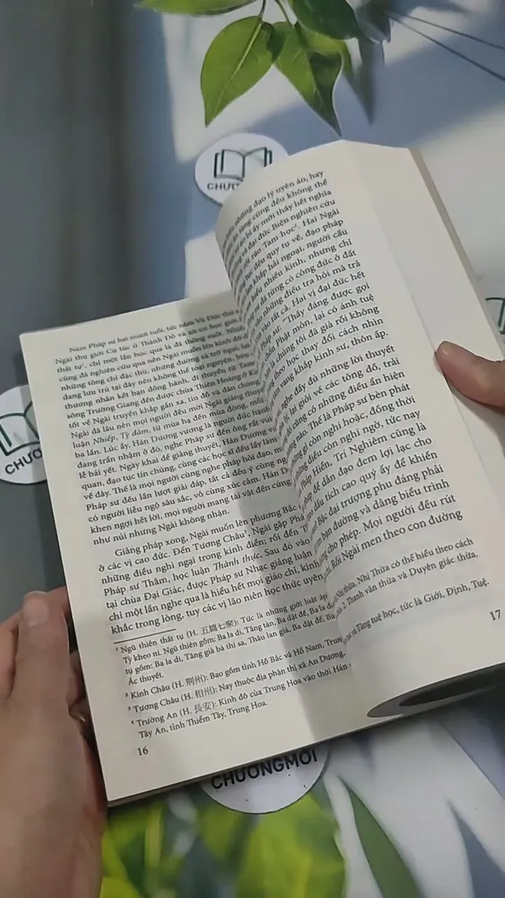 [MIỄN PHÍ BỌC SÁCH] Cuộc Đời Và Sự Nghiệp Của Đại Sư Huyền Trang (Có Chữ Ký Đại Đức Thích 715614