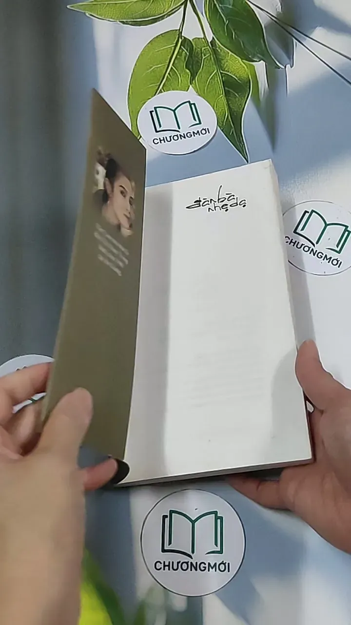 Đàn bà nhẹ dạ - Vân Lam 688716