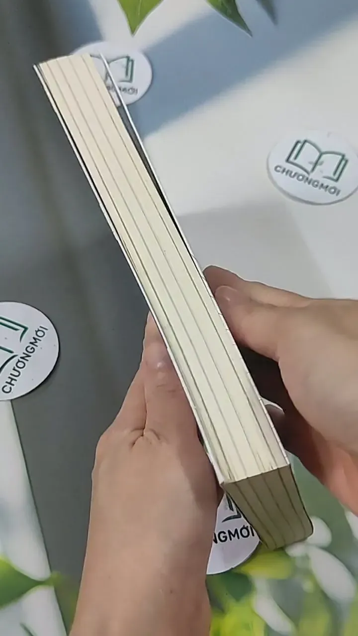 [MIỄN PHÍ BỌC SÁCH] Tìm Mình Trong Thế Giới Hậu Tuổi Thơ - Đặng Hoàng Giang 705625