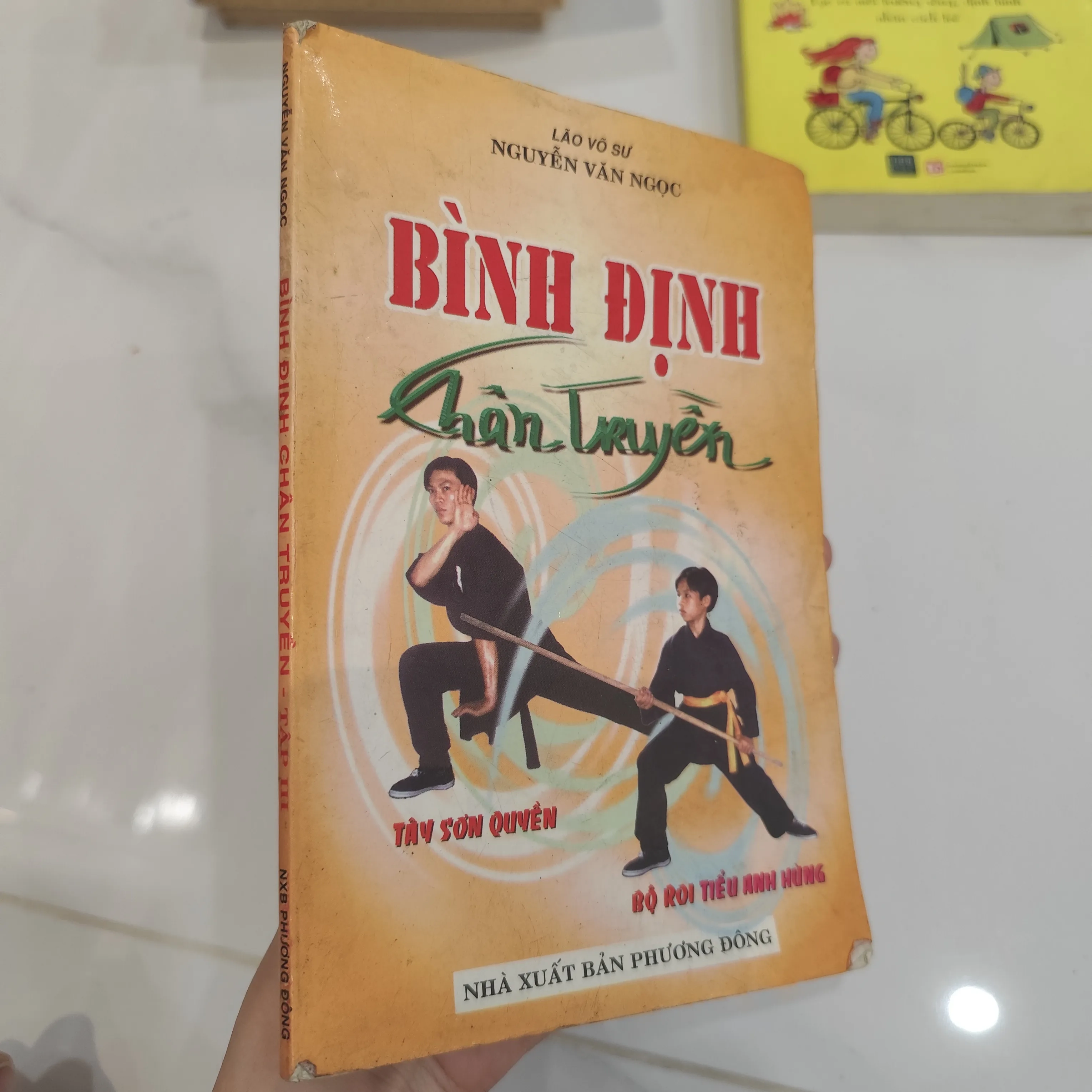 Bình Định thân truyền by  - Sách Book Cover - Ngọc Hiển Books