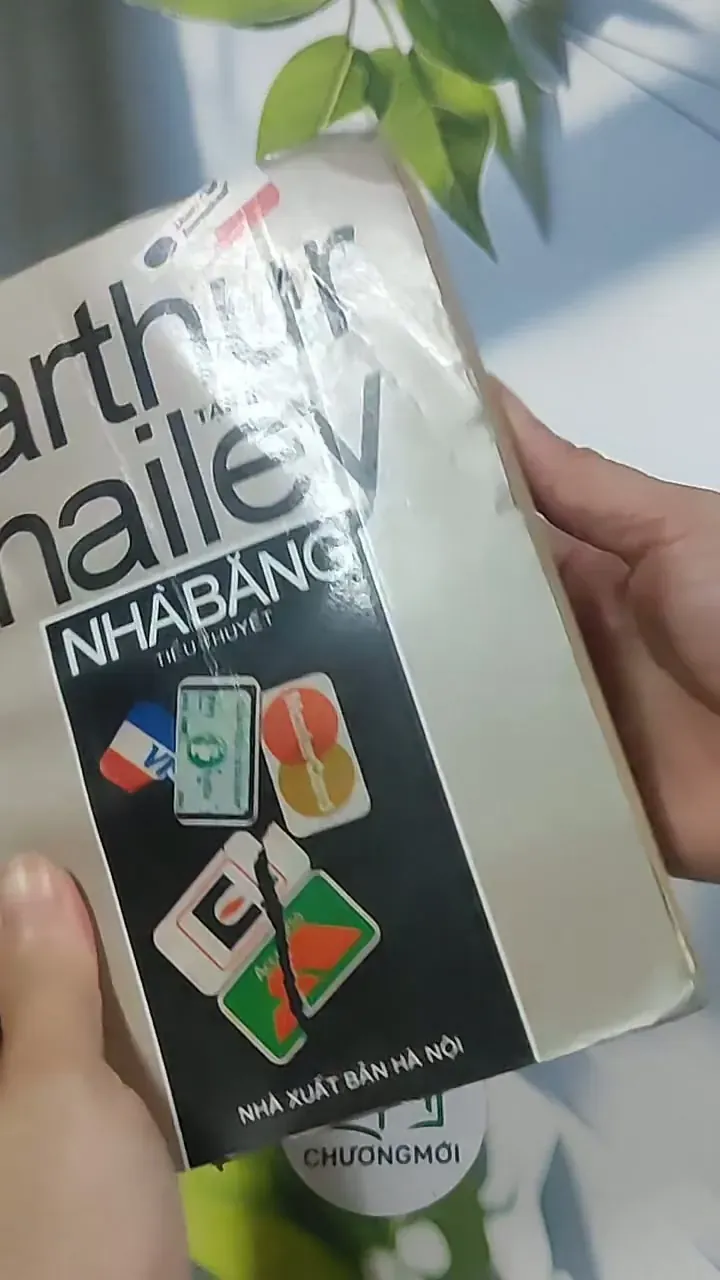 Nhà băng tập 2 - Arthur Hailey 695001