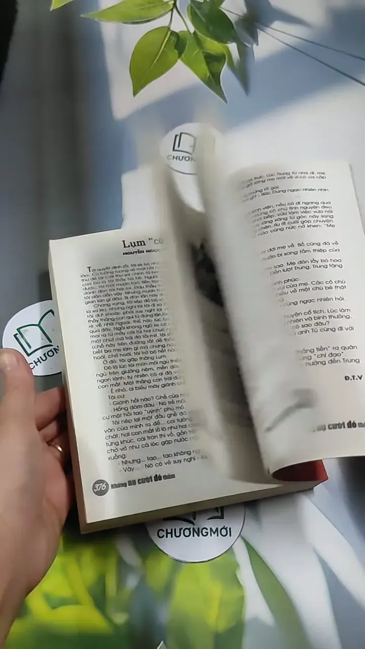 Tuyển Tập Thơ: Những Nụ Cười Đỏ Thắm (Kỷ Niệm 30 Năm Ngày Thành Lập Báo Khăn Quàng Đỏ) 707256