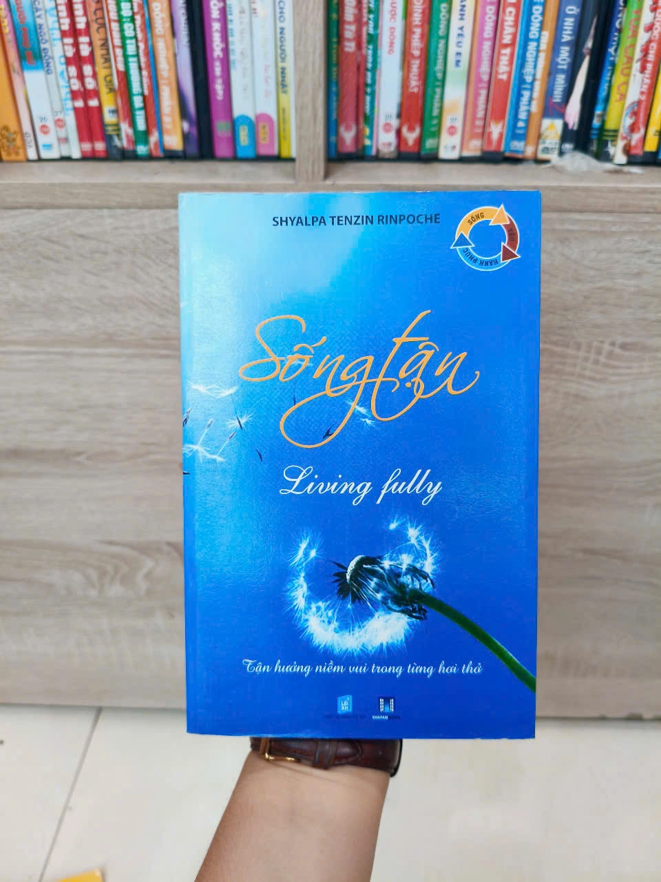 Sống Tận - Living Fully by  - Sách Book Cover - Ngọc Hiển Books