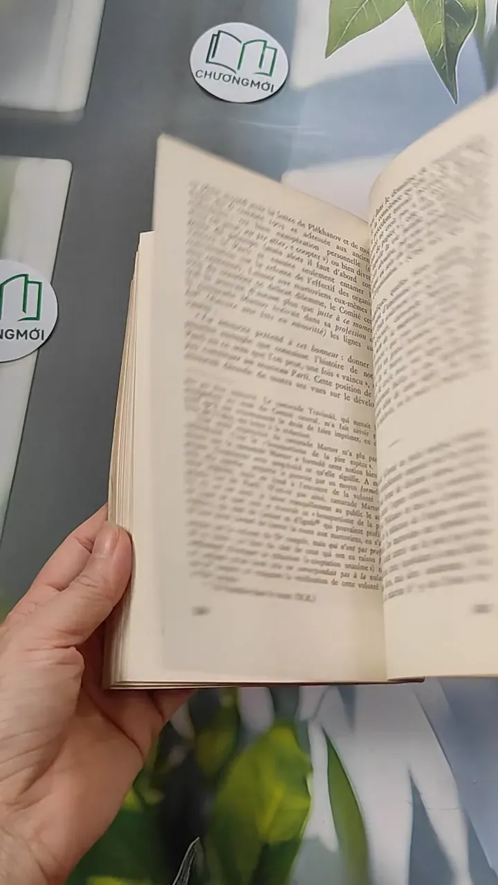 [MIỄN PHÍ BỌC SÁCH] [XƯA] Un pas en avant, deux pas en arrière (1970) - V. Lénine 754452