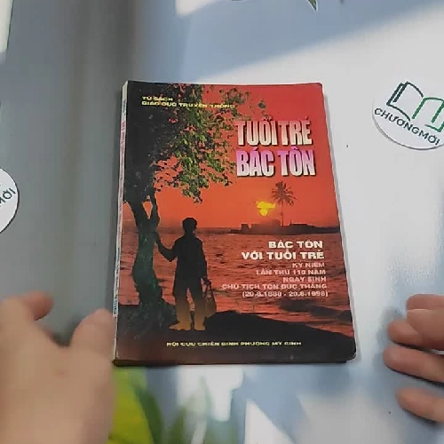 [MIỄN PHÍ BỌC SÁCH] [XƯA] Tuổi Trẻ Bác Tôn, Bác Tôn Với Tuổi Trẻ  (1998)