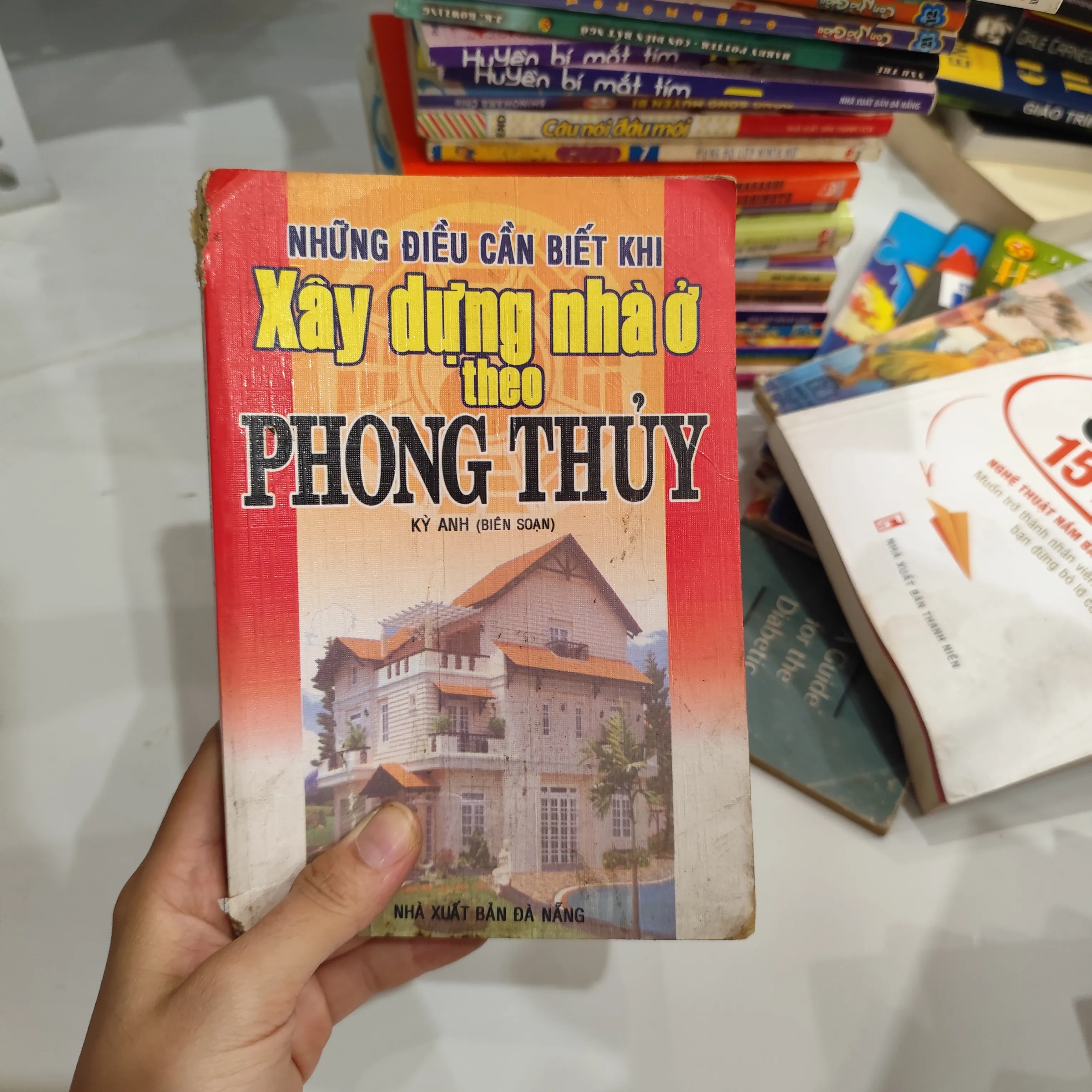 Những Điều Cần Biết Khi Xây Dựng Nhà Ở Theo Phong Thủy by  - Sách Book Cover - Ngọc Hiển Books