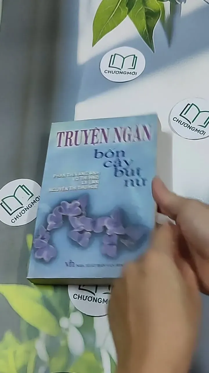 Truyện ngắn bốn cây bút nữ 698635