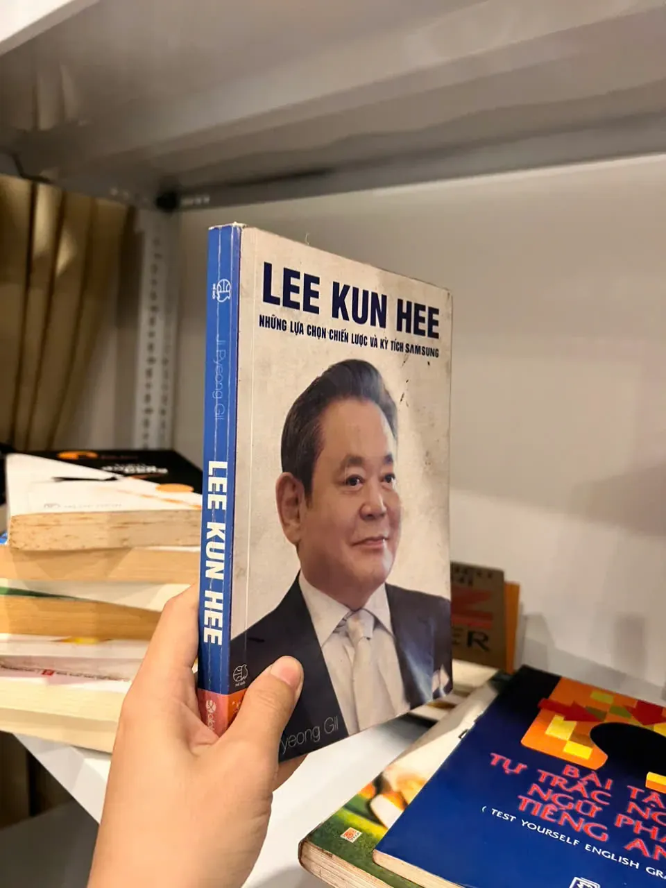 Lee Kun Hee- Những Lựa Chọn Chiến Lược Và Kỳ Tích Samsung by  - Sách Book Cover - Ngọc Hiển Books