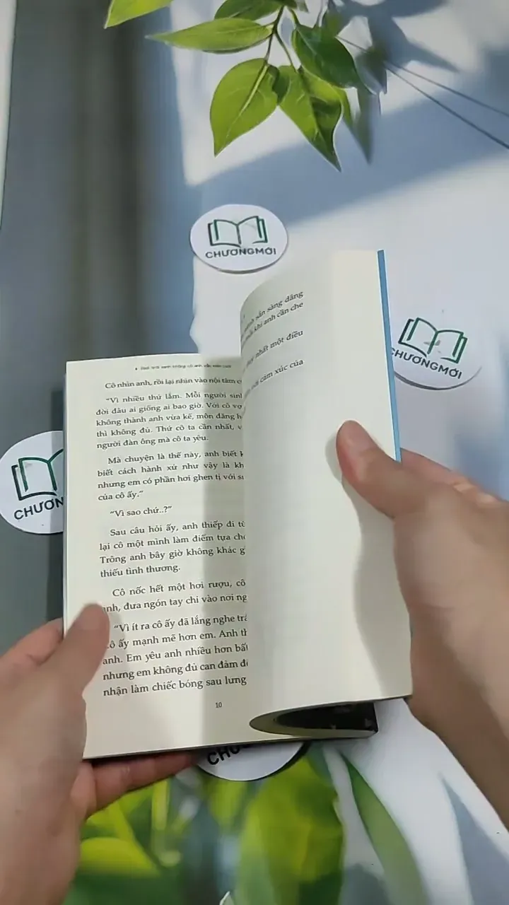 Dưới Trời Xanh Không Có Anh Vẫn Mỉm Cười - Minh Lạc 705670