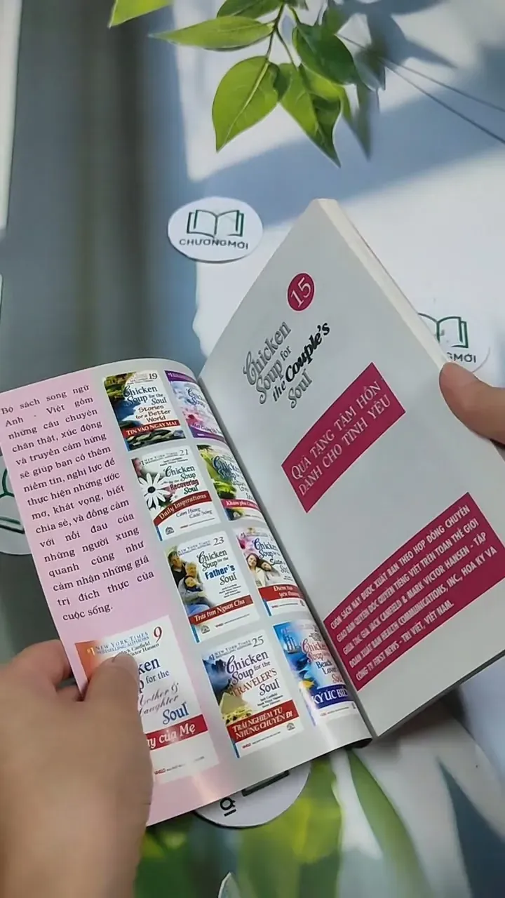 Chicken Soup For The College Soul - 15: Qua Tặng Tâm Hồn Dành Cho Tình Yêu - Jack Canfiel 705752