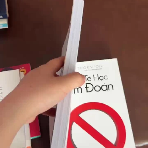 GÁI PHÁP CHÍNH HIỆU – Laurence Caracalla - K3