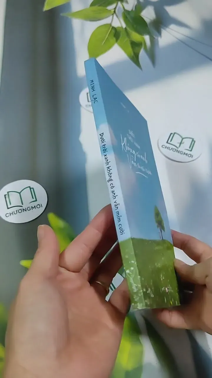 Dưới Trời Xanh Không Có Anh Vẫn Mỉm Cười - Minh Lạc 705670