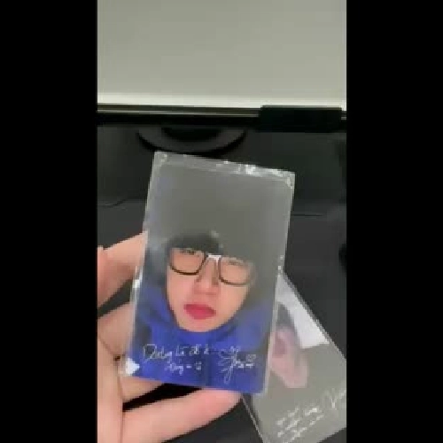 Card bo góc “Anh trai say hi” Hùng Huỳnh (chính hãng tặng từ Concert)
