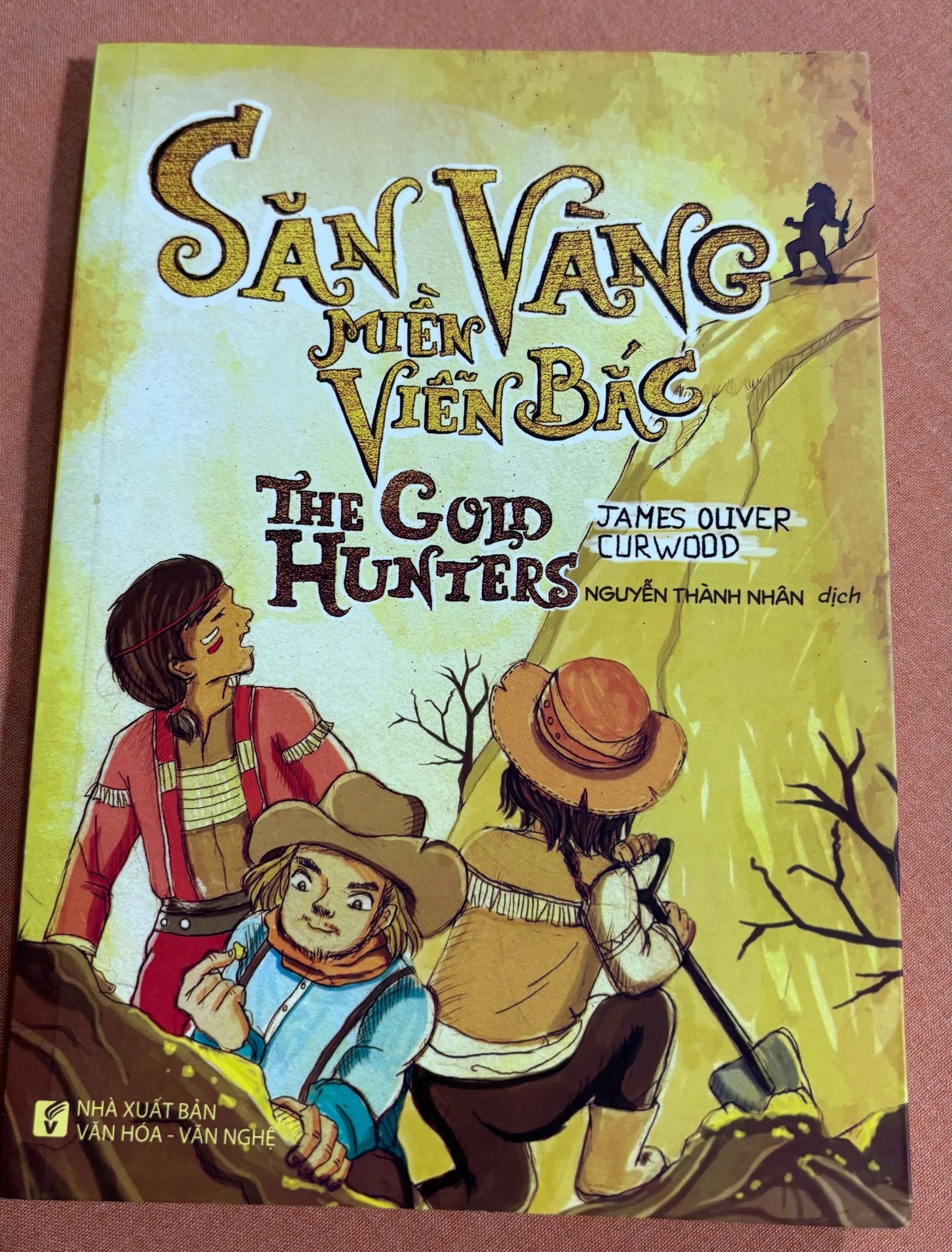 Săn vàng miền viễn bắc 🌊 by  - Sách Book Cover - Ngọc Hiển Books