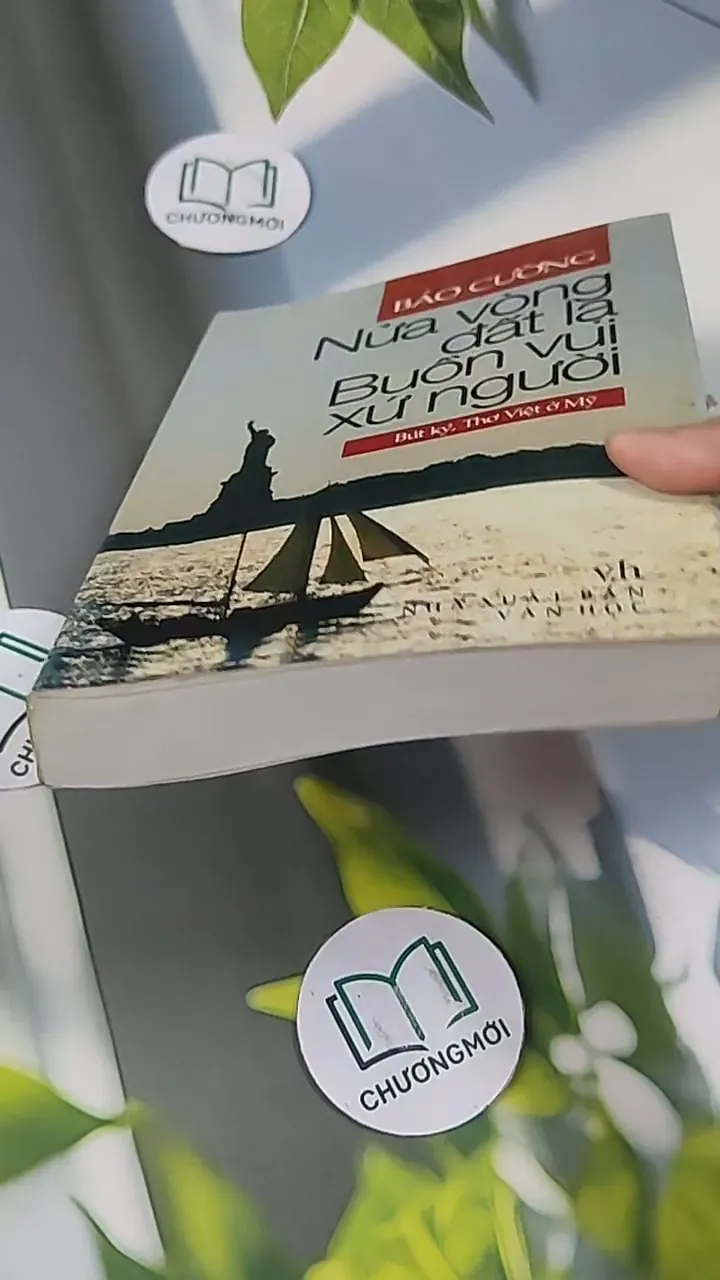 [MIỄN PHÍ BỌC SÁCH] Nửa Vòng Đất Lạ, Buồn Vui Xứ Người (Sách có chữ ký tác giả) - Bảo Cườ 705633