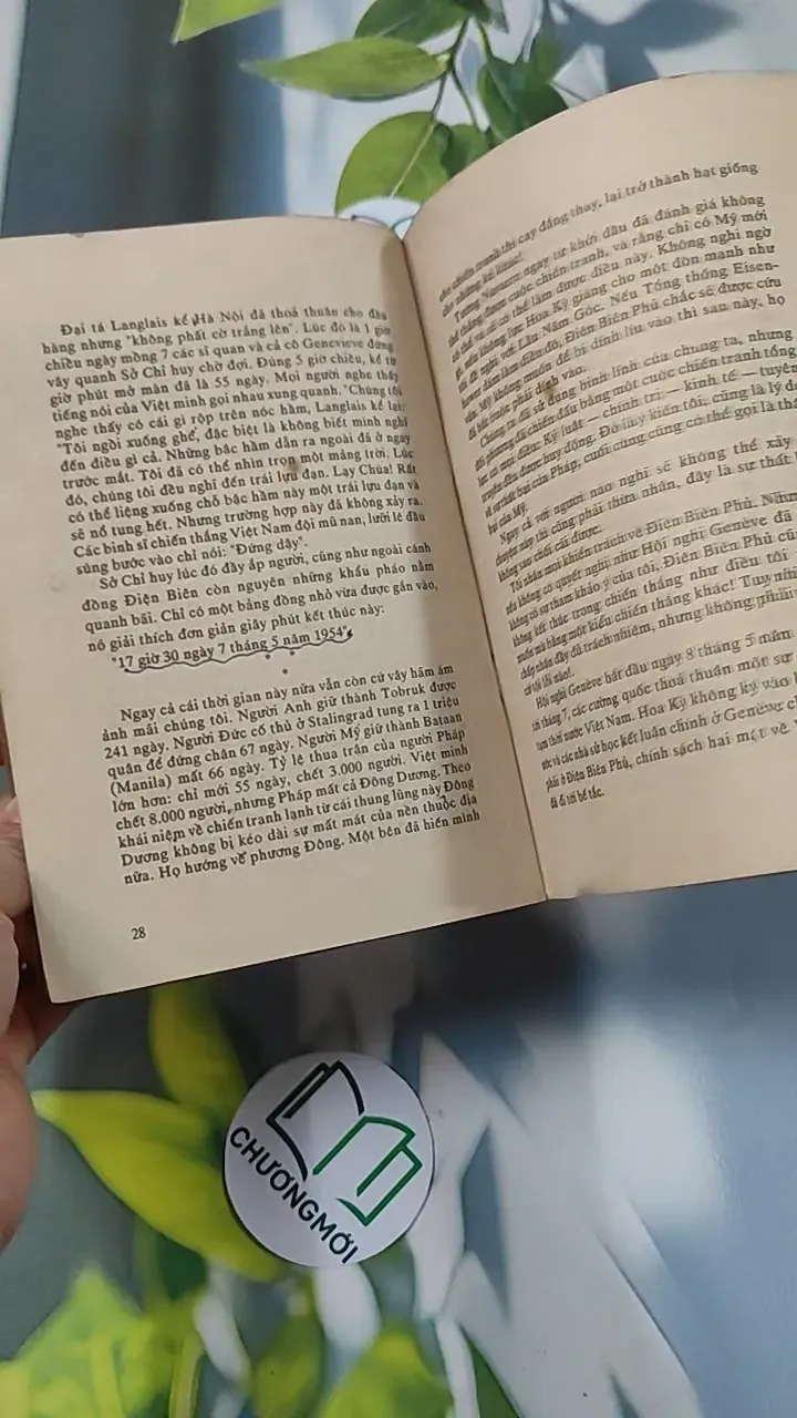[XƯA] Việt Nam Cuộc Chiến Tranh Mười Ngàn Ngày - Hồ Sơ Mới Về Điện Biên Phủ (1989) - Michael Maclear 776008