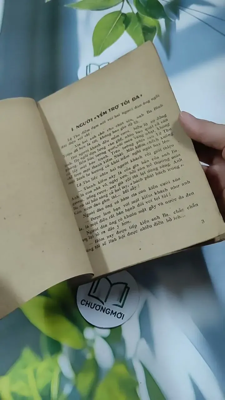 Người Vào Khách Sạn Hoàng Gia - Nguyễn Thiện Thuật 713874