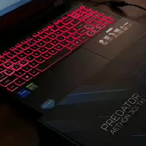 -Bàn phím Acer Predator Aethon 301 4042