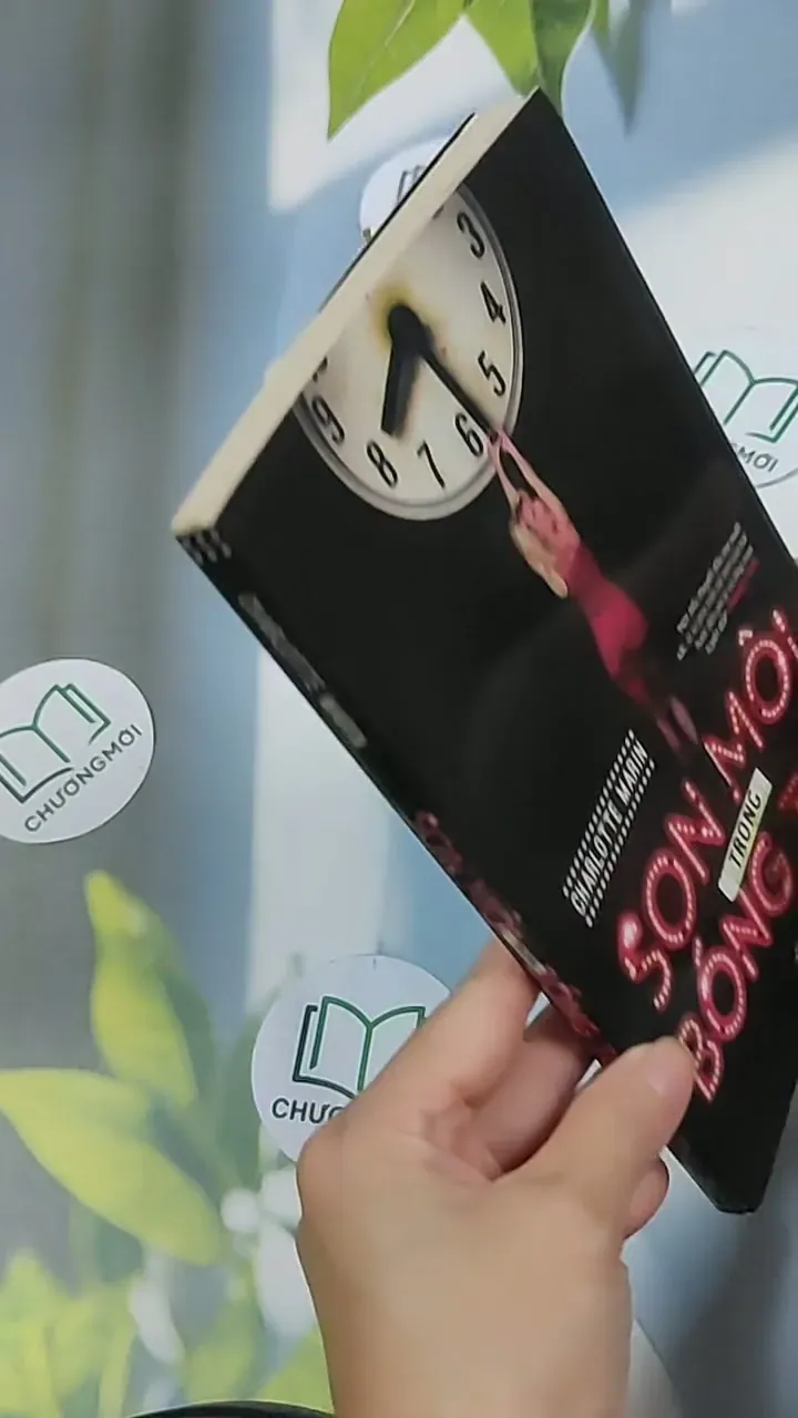 Son môi trong bóng tối - Charlotte Marin 698569