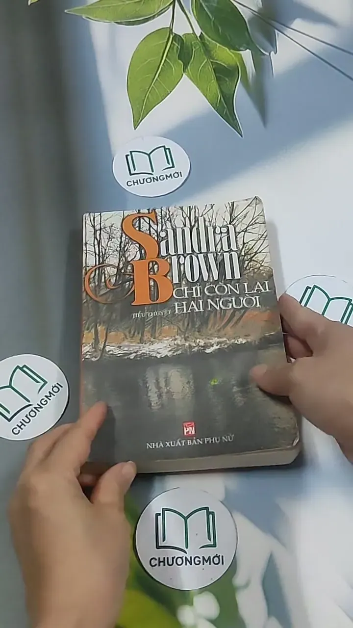 Chỉ còn lại hai người - Sandra Brown 695000