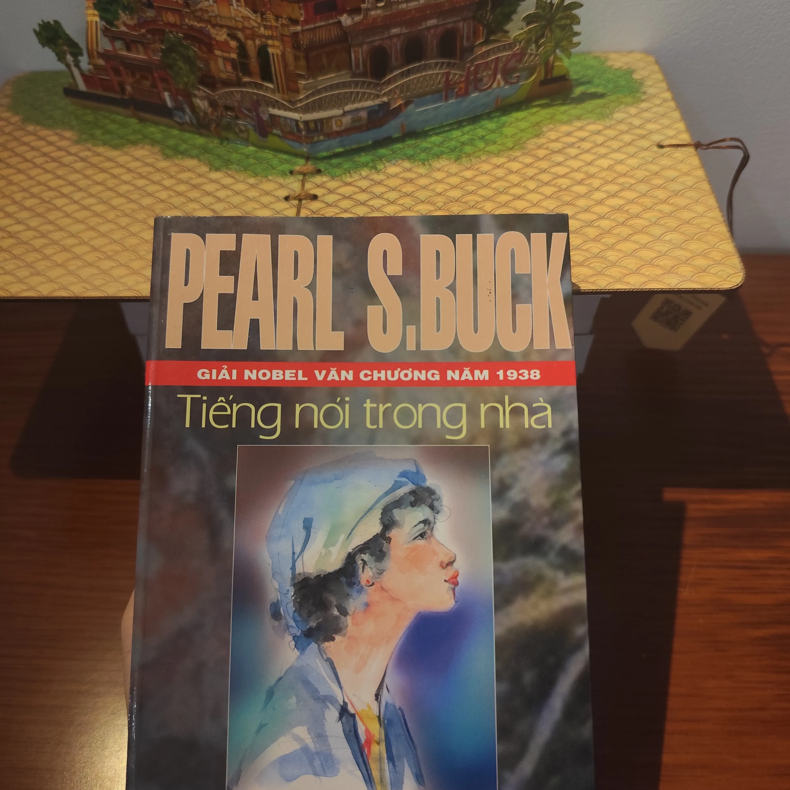 PEARL S.BUCK Giải nobel Văn Chương 1938- Tiếng nói trong nhà by  - Sách Book Cover - Ngọc Hiển Books