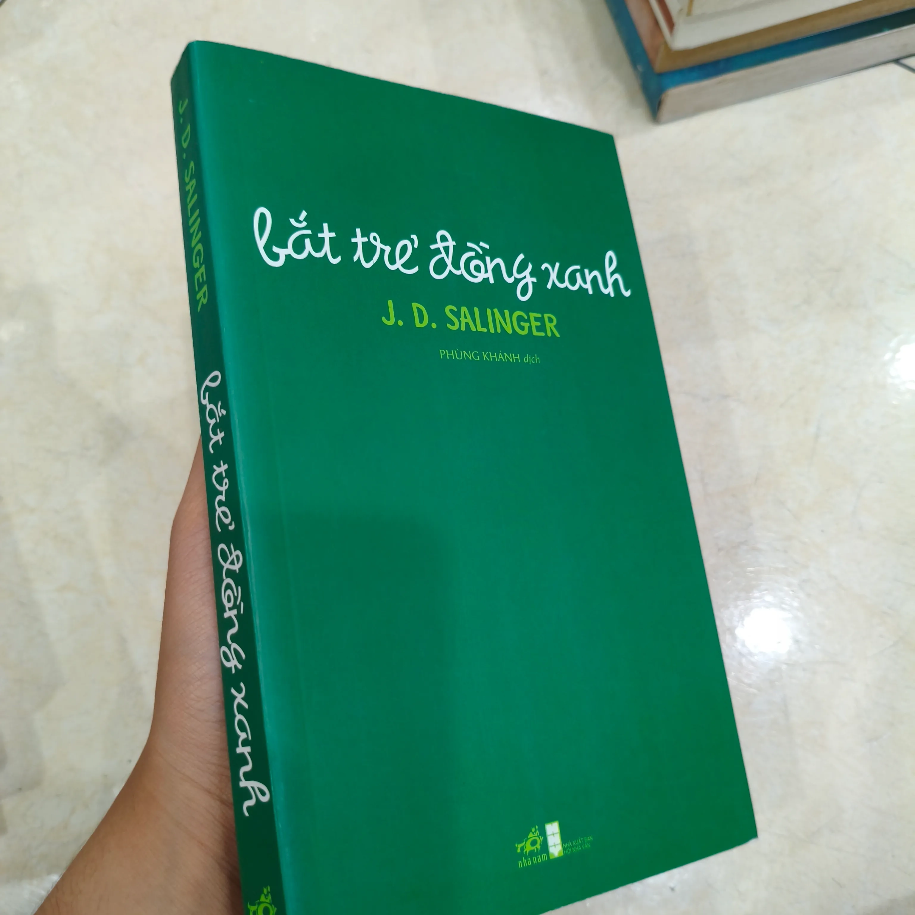 Bắt trẻ đồng xanh 🌱 by  - Sách Book Cover - Ngọc Hiển Books