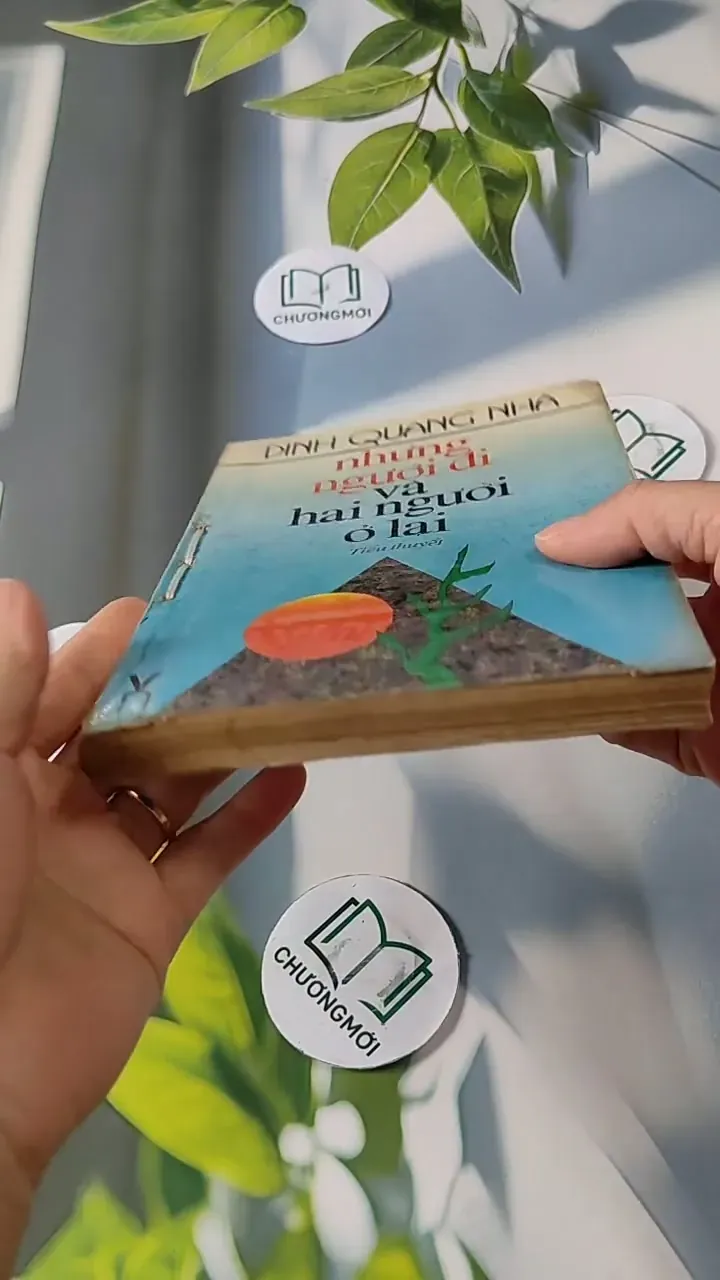 Những Người Đi Và Hai Người Ở Lại - Đinh Quang Nhã 713809