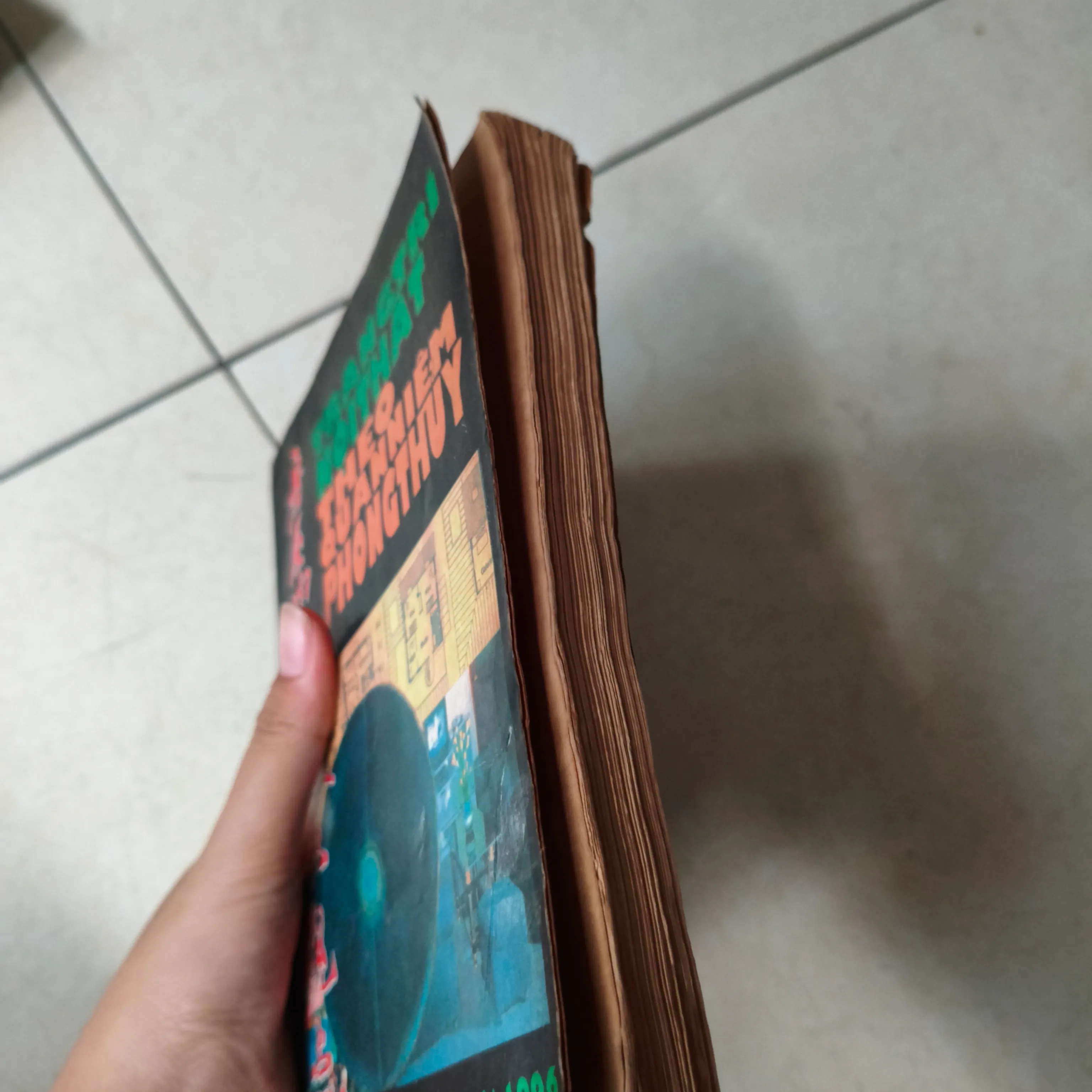 Trang trí nột thất theo quan niệm phong thủy 🌱 by  - Sách Book Cover - Ngọc Hiển Books