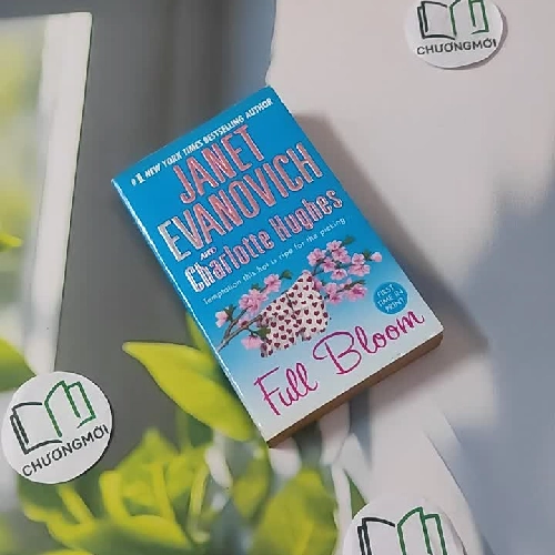 Full Bloom - Janet Evanovich & Charlotte Hughes