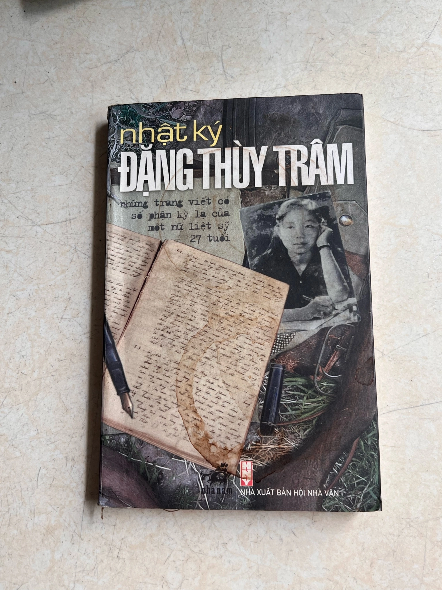 Nhật ký Đặng Thuỳ Trâm by  - Sách Book Cover - Ngọc Hiển Books