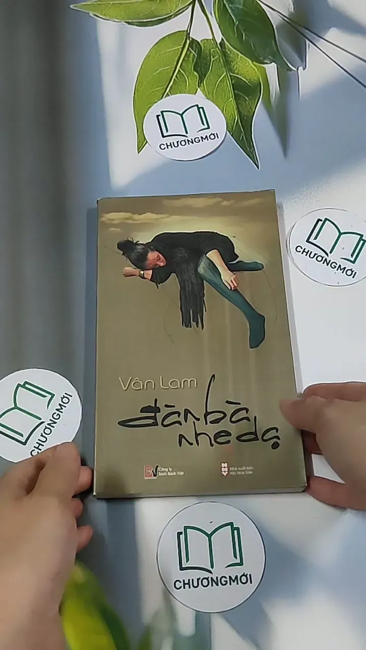 Đàn bà nhẹ dạ - Vân Lam 688716