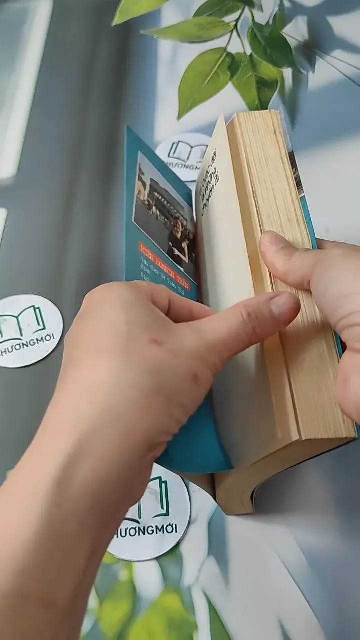 Vì Cuộc Đời Là Những Chuyến Đi - Hiên Bonnin Trần 727248