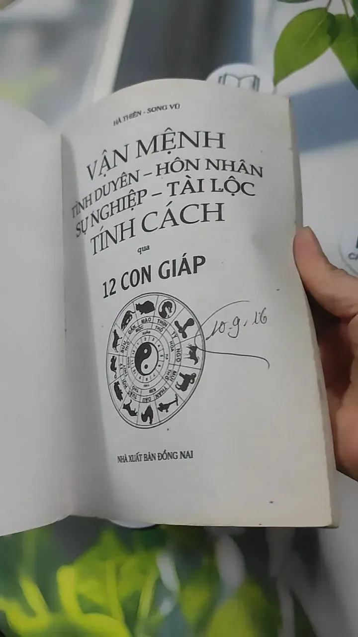 Vận Mệnh Tình Duyên Hôn Nhân Sự Nghiệp Tài Lộc Tính Cách Qua 12 Con Giáp Trọn Đời - Hà Th 727385