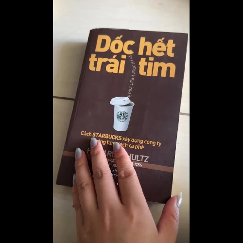 Sách Đời hiểu trái tim - Hướng Dẫn Các Trải Nghiệm Cà Phê Starbucks