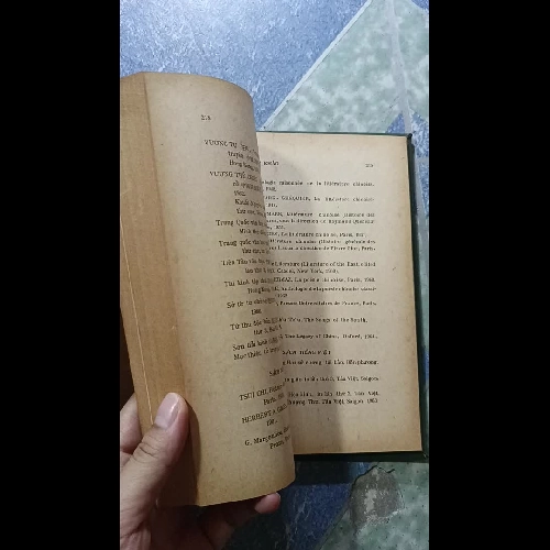 Văn học Trung Quốc đời Chu Tần - Trần Trọng San