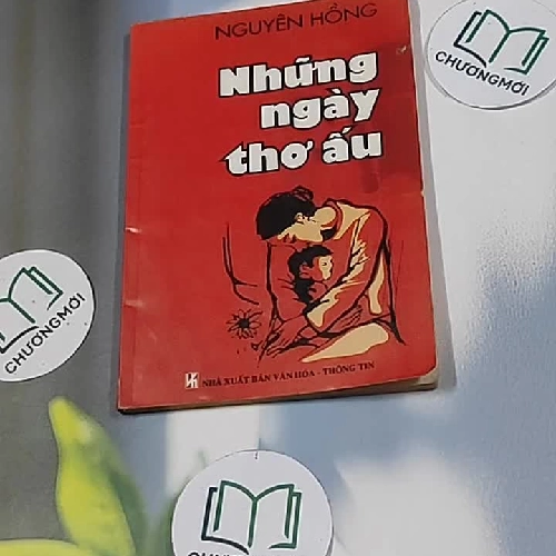 Những ngày thơ ấu - Nguyên Hồng
