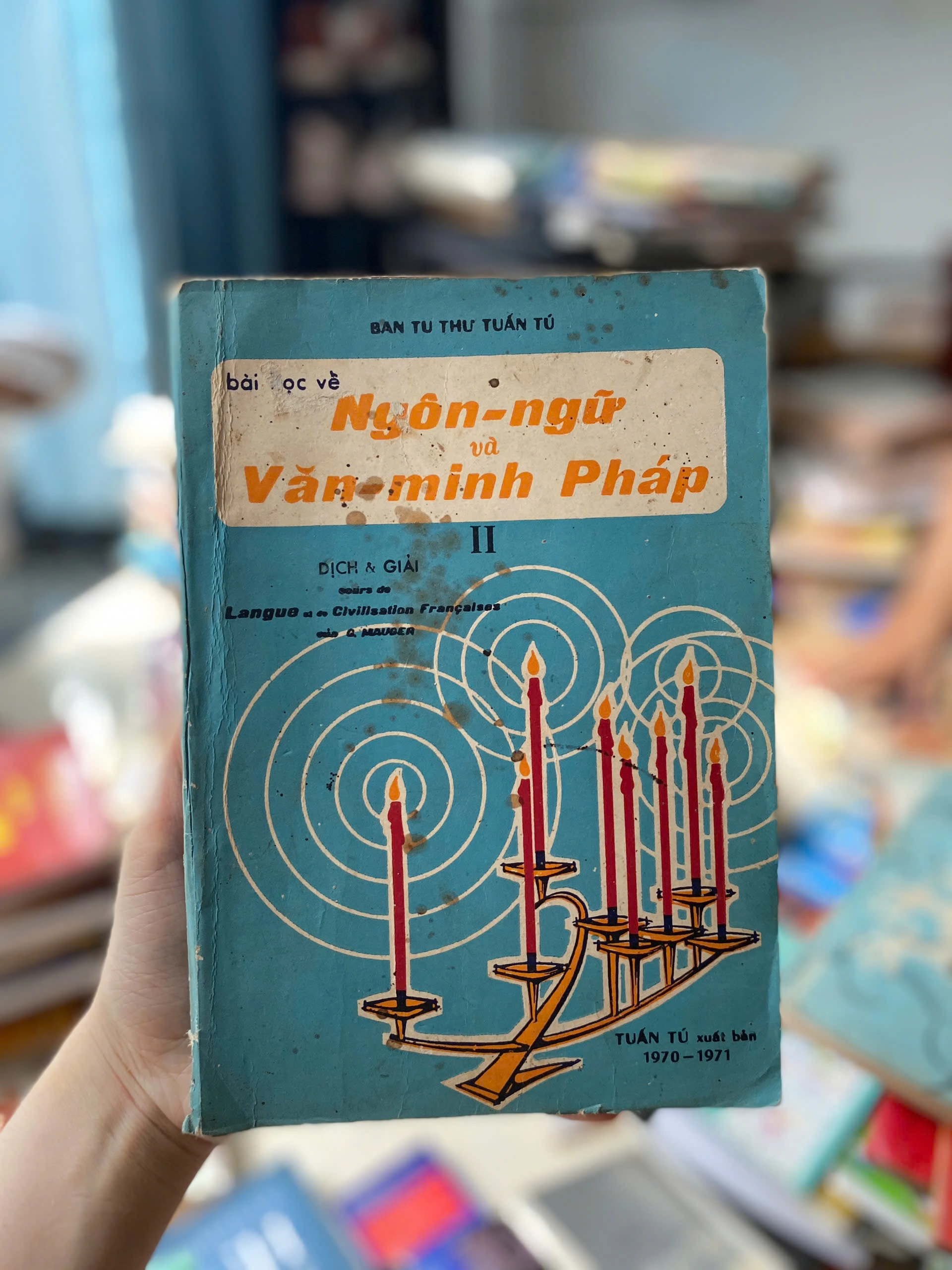 NGÔN NGỮ VÀ VĂN MINH PHÁP by  - Sách Book Cover - Ngọc Hiển Books