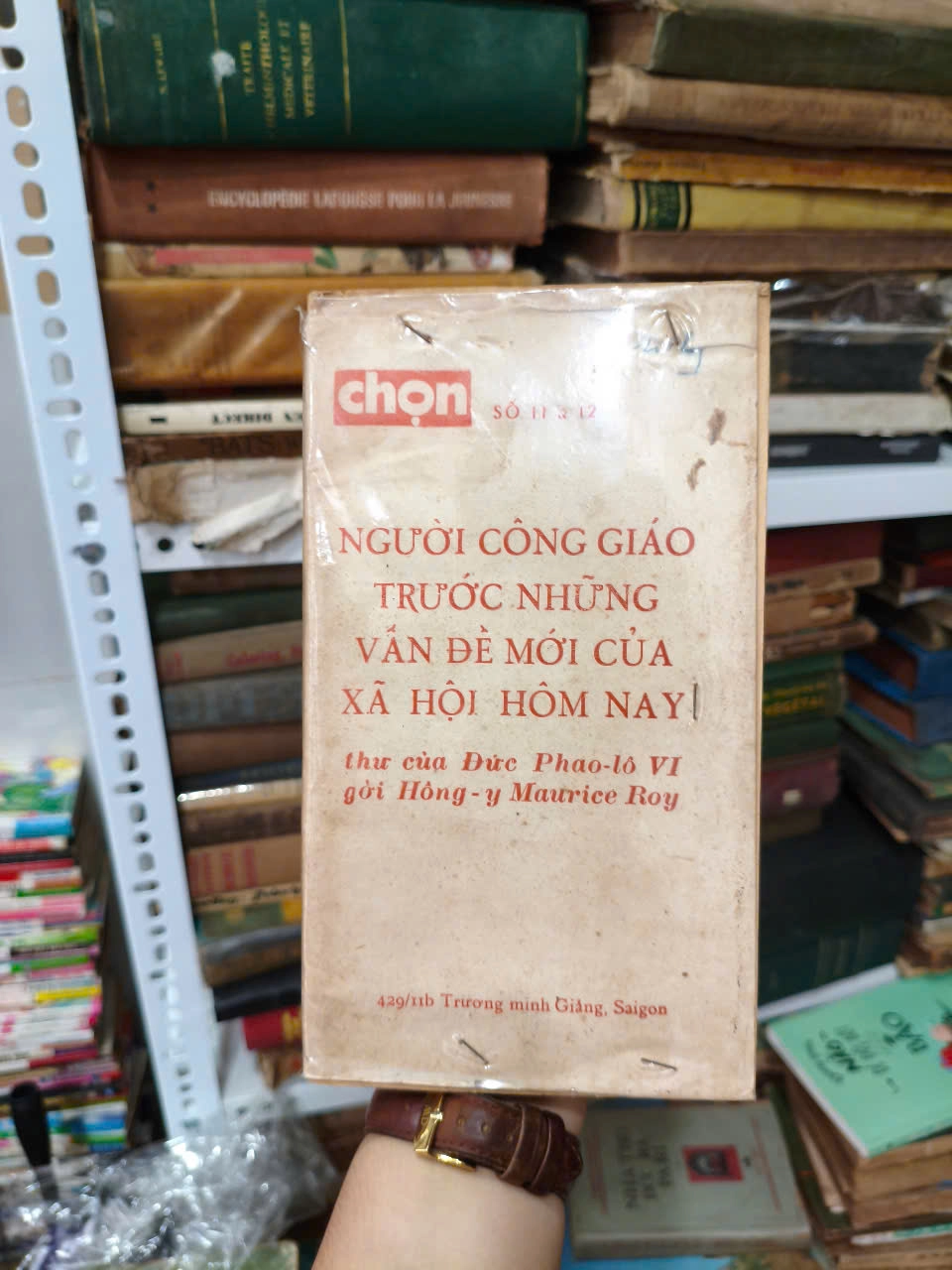 Người Công Giáo Trước Những Vấn Đề Mới Của Xã Hội Hôm Nay by  - Sách Book Cover - Ngọc Hiển Books