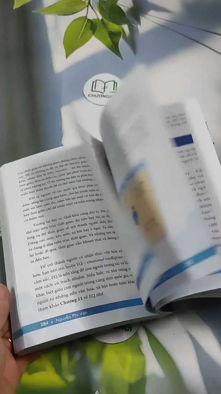 Tôi, Tương Lai & Thế Giới - Nguyễn Phi Vân 707292