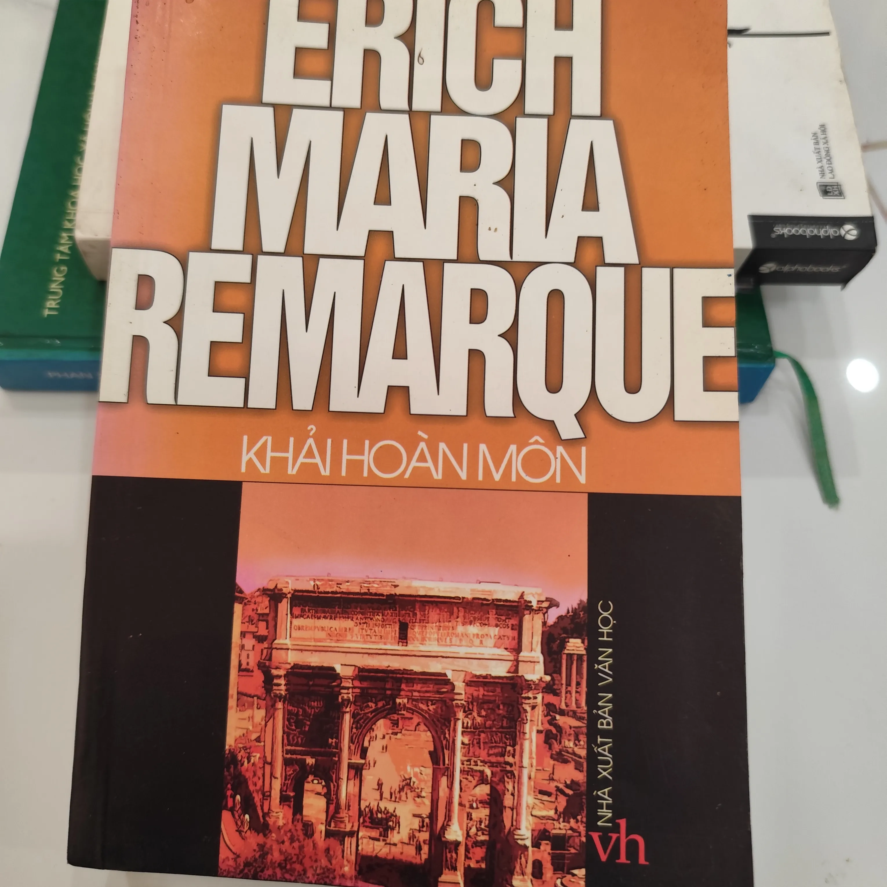 Khải Hoàn Môn by  - Sách Book Cover - Ngọc Hiển Books