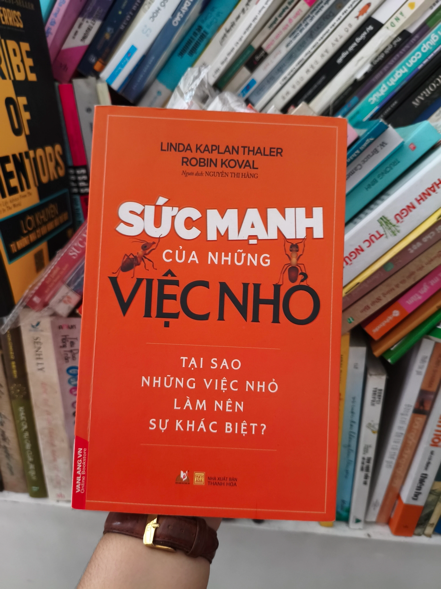 Sức mạnh của việc nhỏ by  - Sách Book Cover - Ngọc Hiển Books
