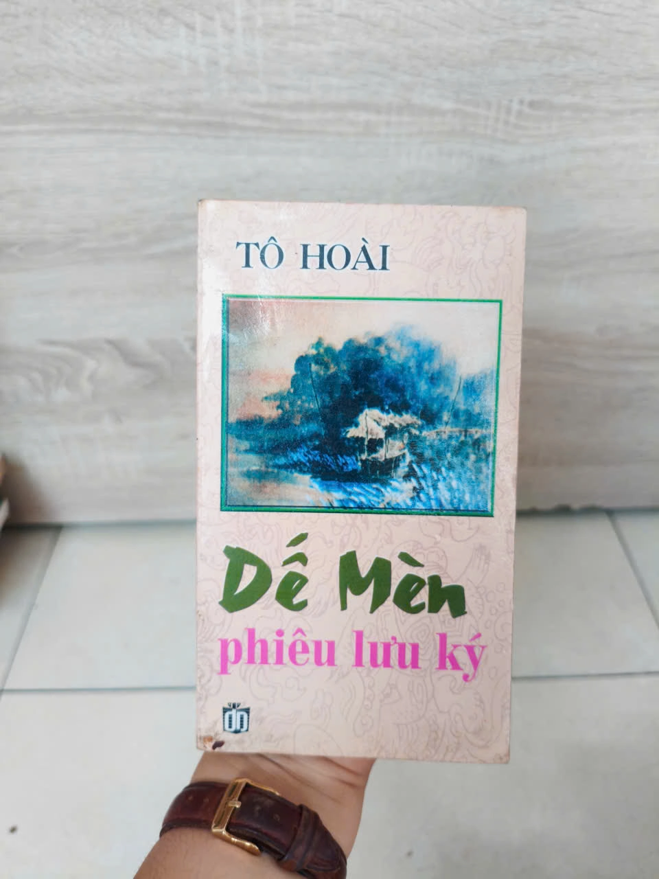 Dế mèn phiêu lưu ký - Tô Hoài by  - Sách Book Cover - Ngọc Hiển Books