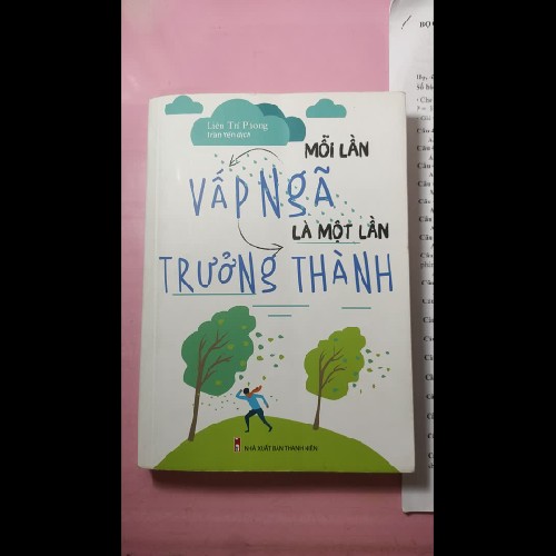 Mỗi lần vấp ngã là một lần trưởng thành - Liêu Trí Phong ( sách còn mới ) 178543