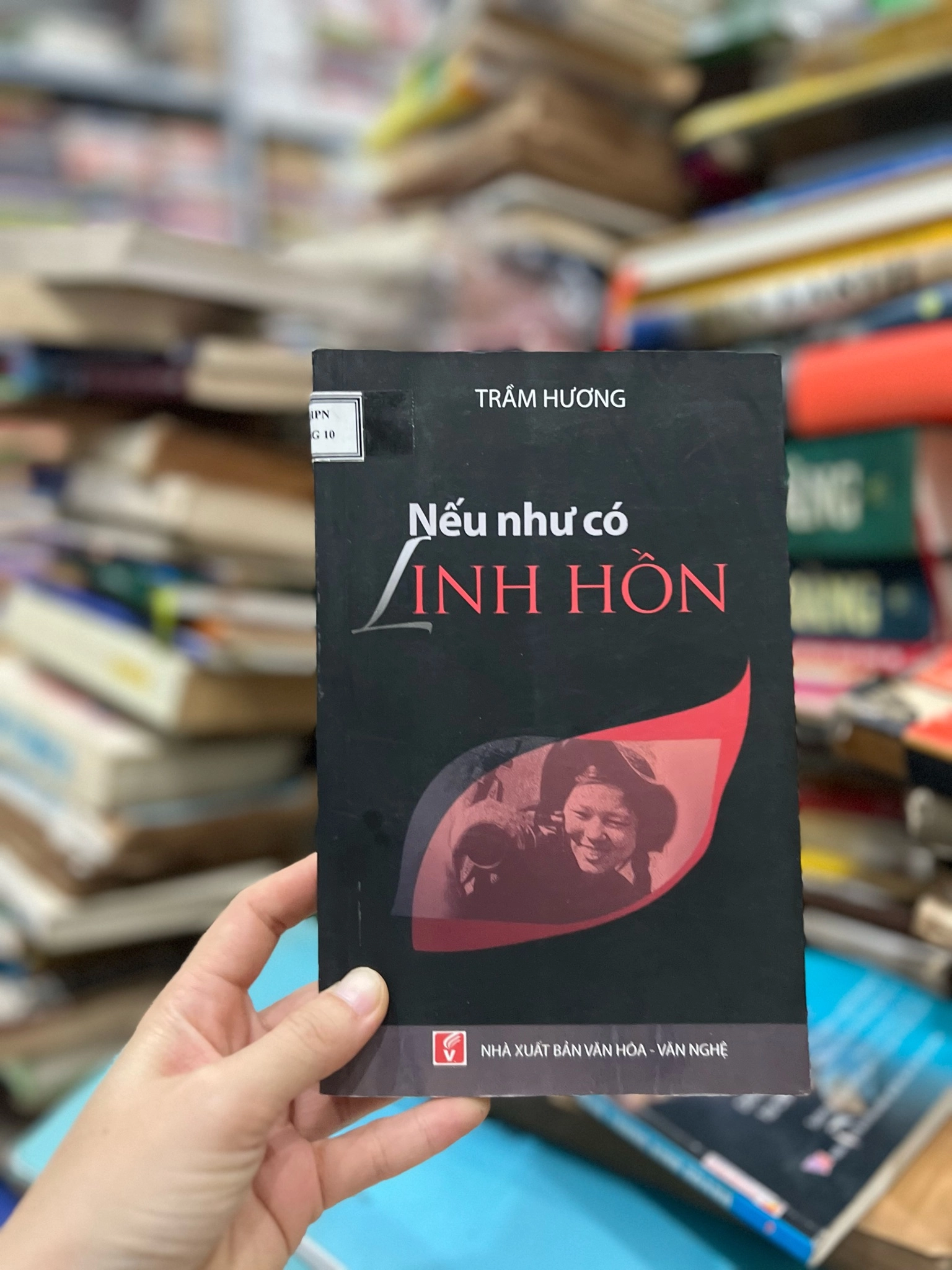 Nếu như có linh hồn by  - Sách Book Cover - Ngọc Hiển Books