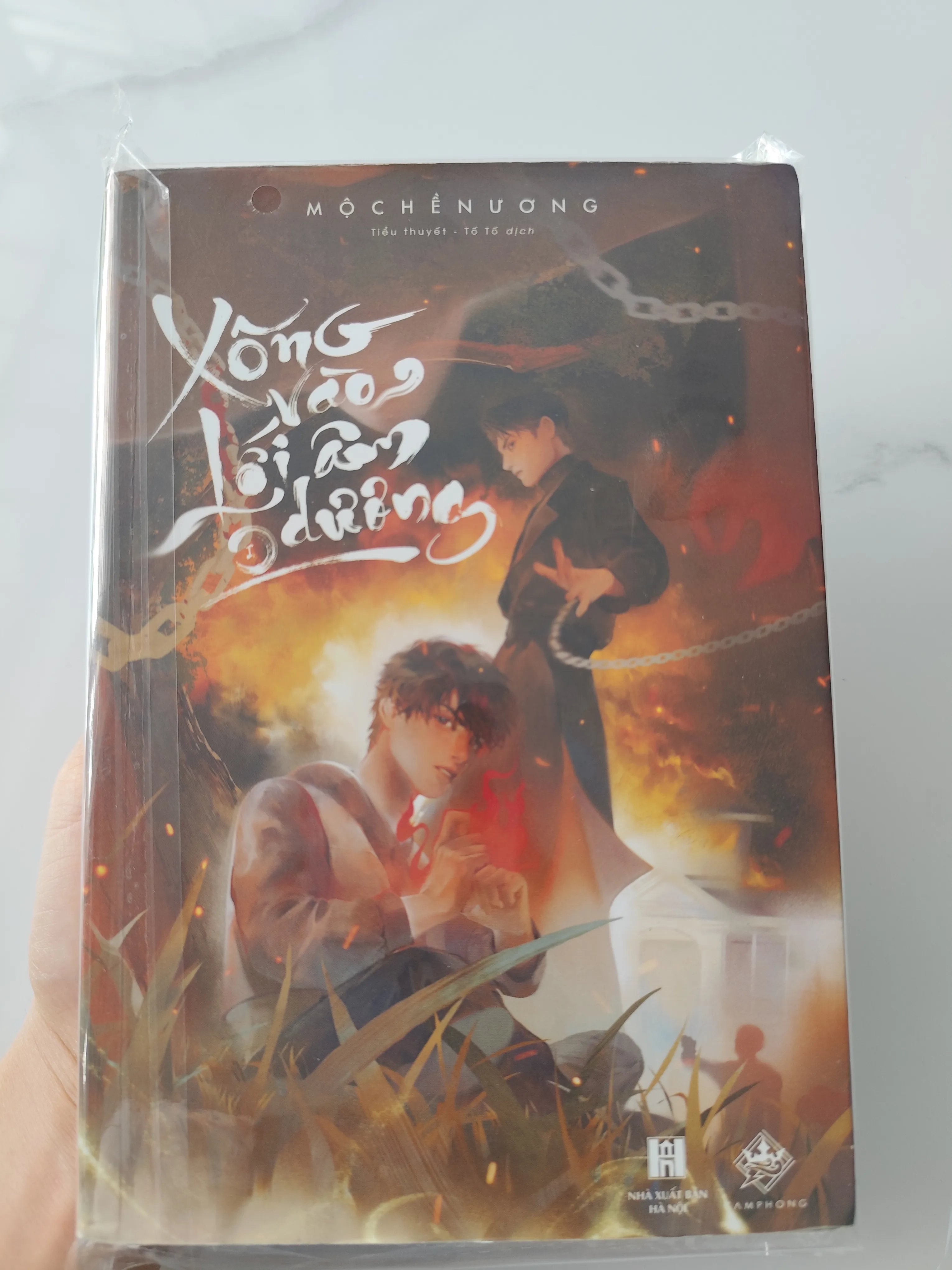 Xông vào lối âm dương by  - Sách Book Cover - Ngọc Hiển Books