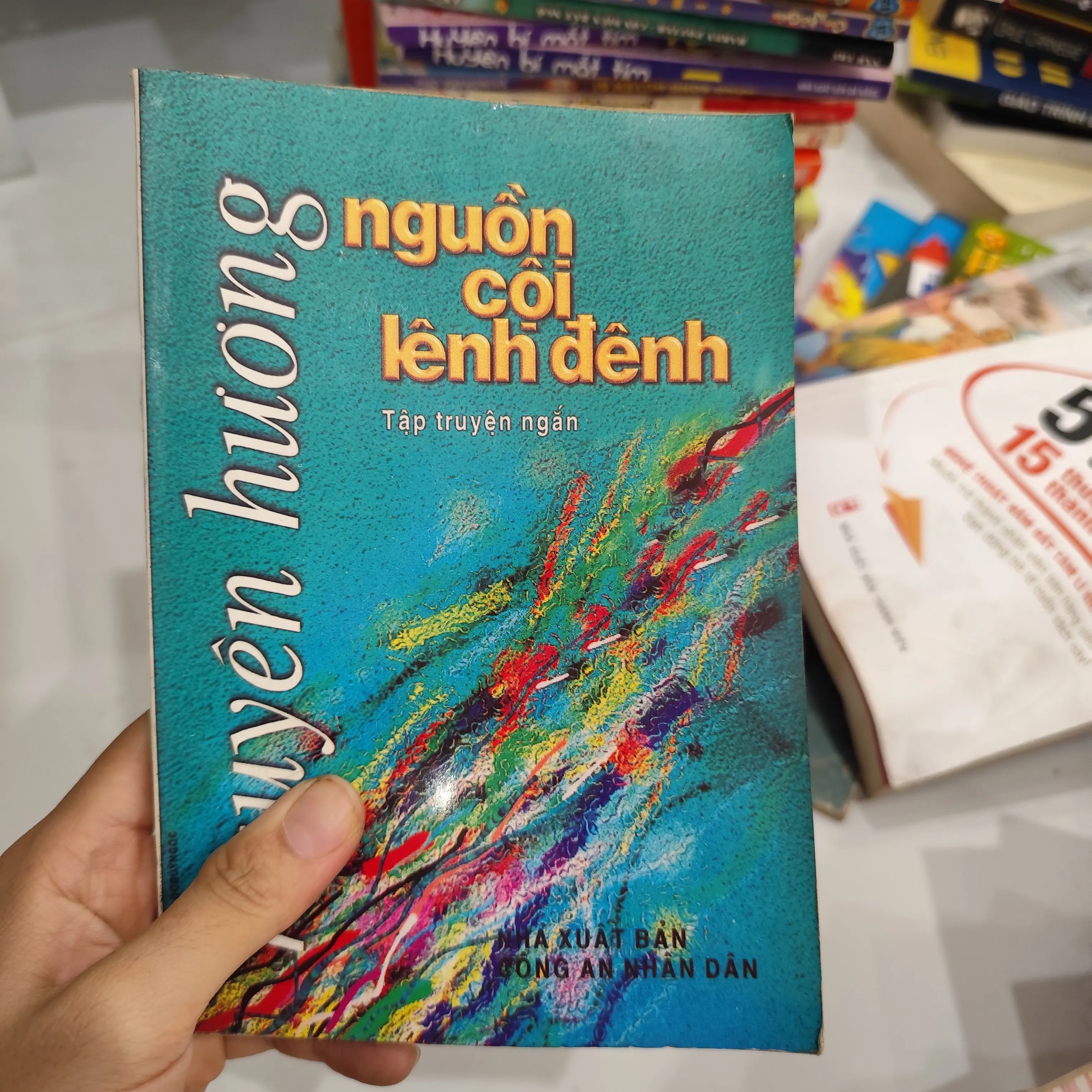 Nguồn côi lênh đênh by  - Sách Book Cover - Ngọc Hiển Books