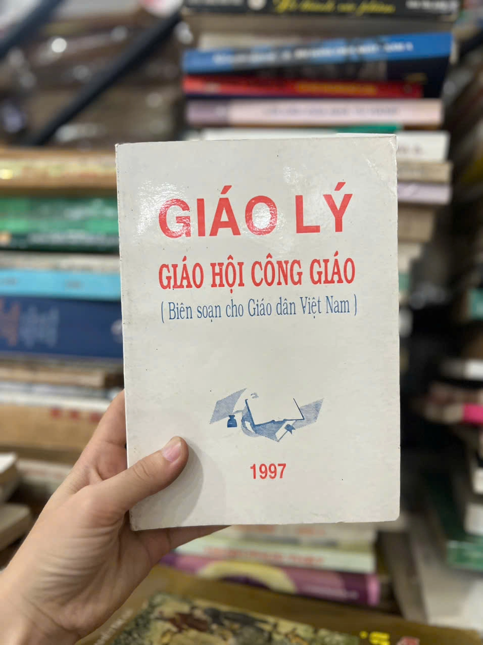 Giáo Lý Giáo Hội Công Giáo by Hội đồng Giám mục Việt Nam - Sách Book Cover - Ngọc Hiển Books
