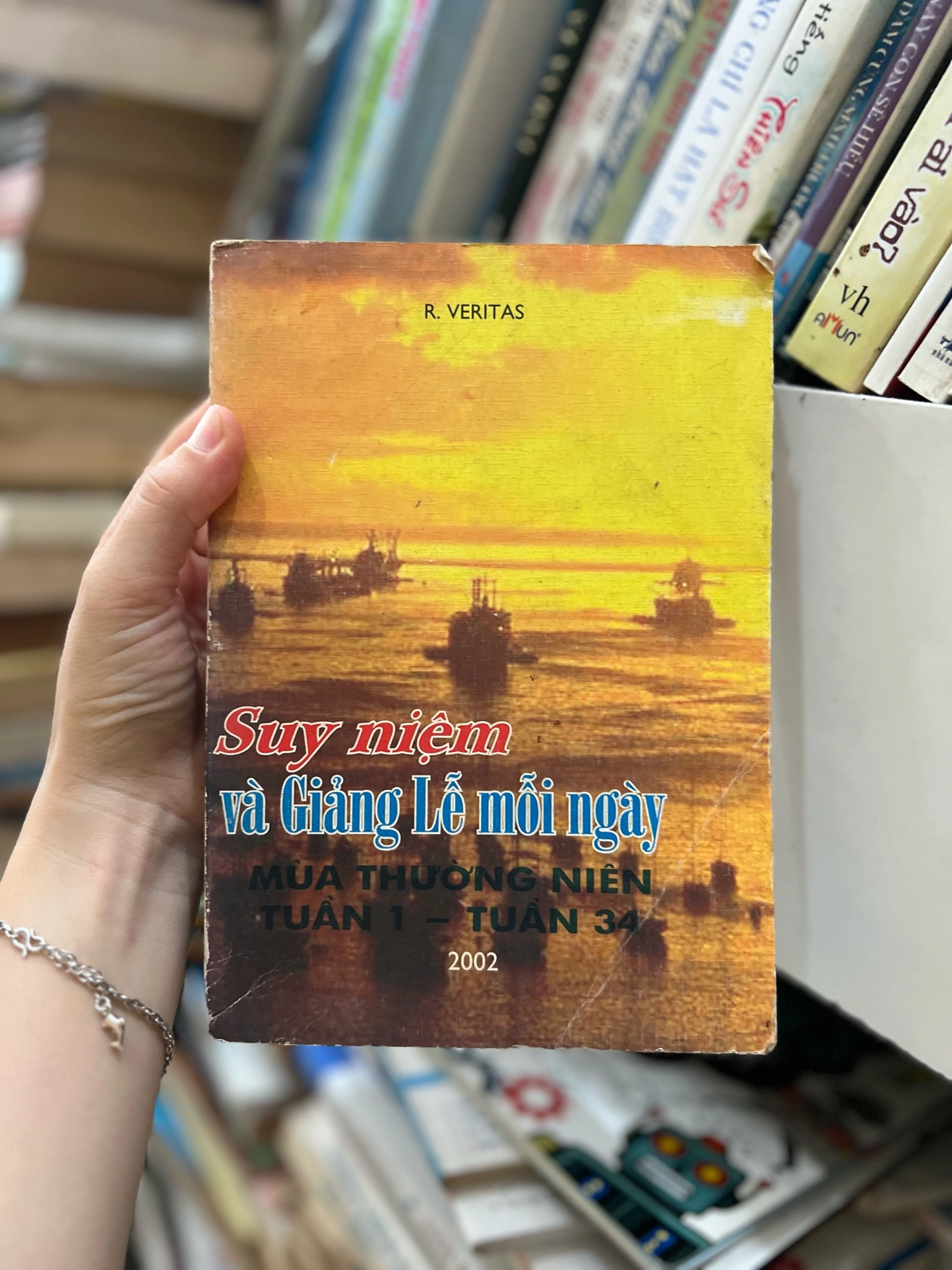 Suy niệm và giảng lễ mỗi ngày by  - Sách Book Cover - Ngọc Hiển Books