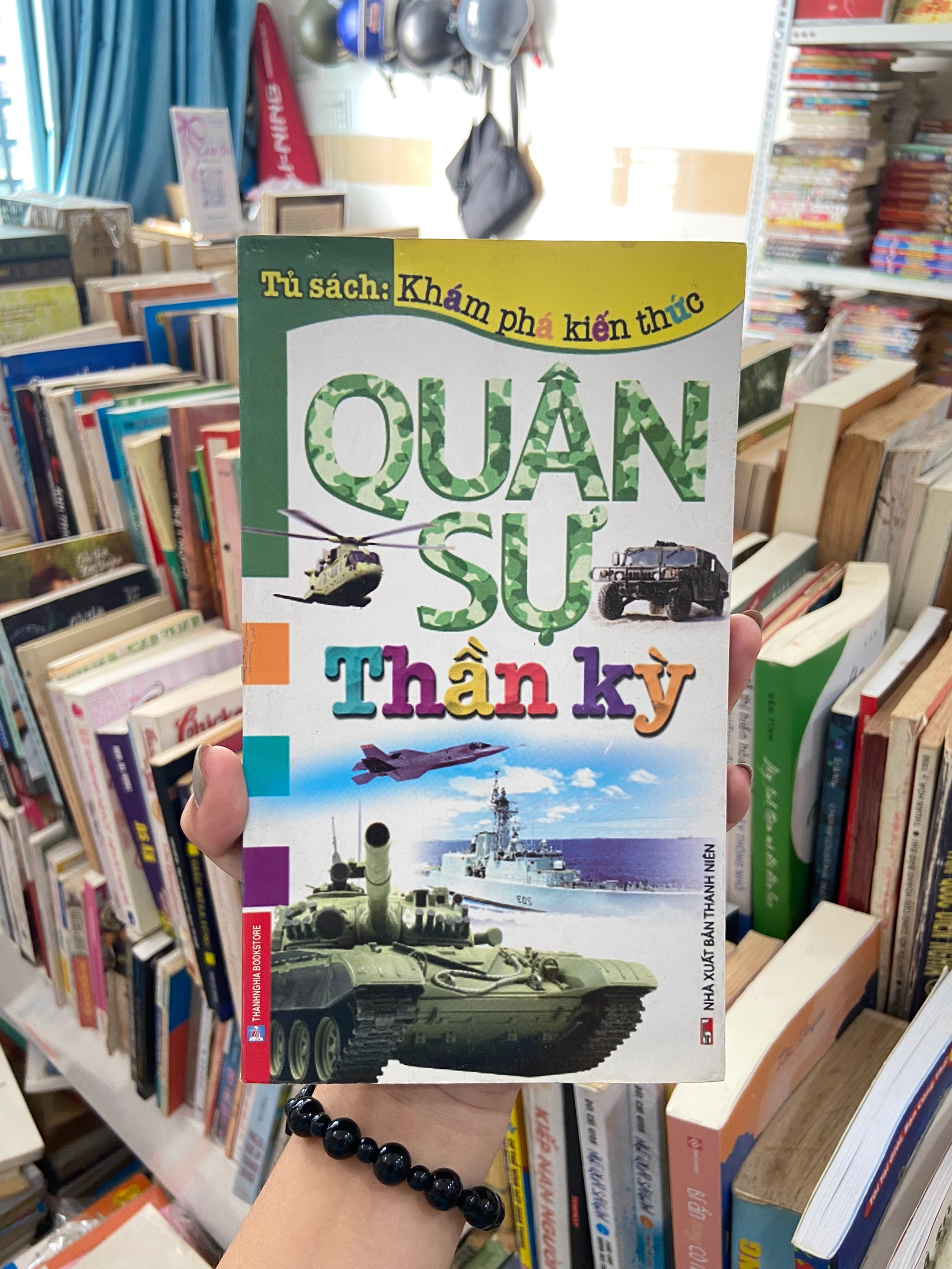Quân Sự Thần Kỳ by  - Sách Book Cover - Ngọc Hiển Books